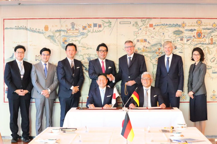 ZF Japan、伊藤忠商事と車載電池を活用した脱炭素ソリューション分野での協業検討に合意